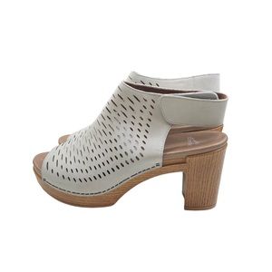 Dansko Danae Size 41 Women’s Ivory Block Heeled Sandal Nubuck Oyster